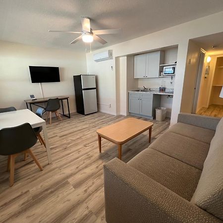 סיינט פיט ביץ' Beachside Resort Motel מראה חיצוני תמונה