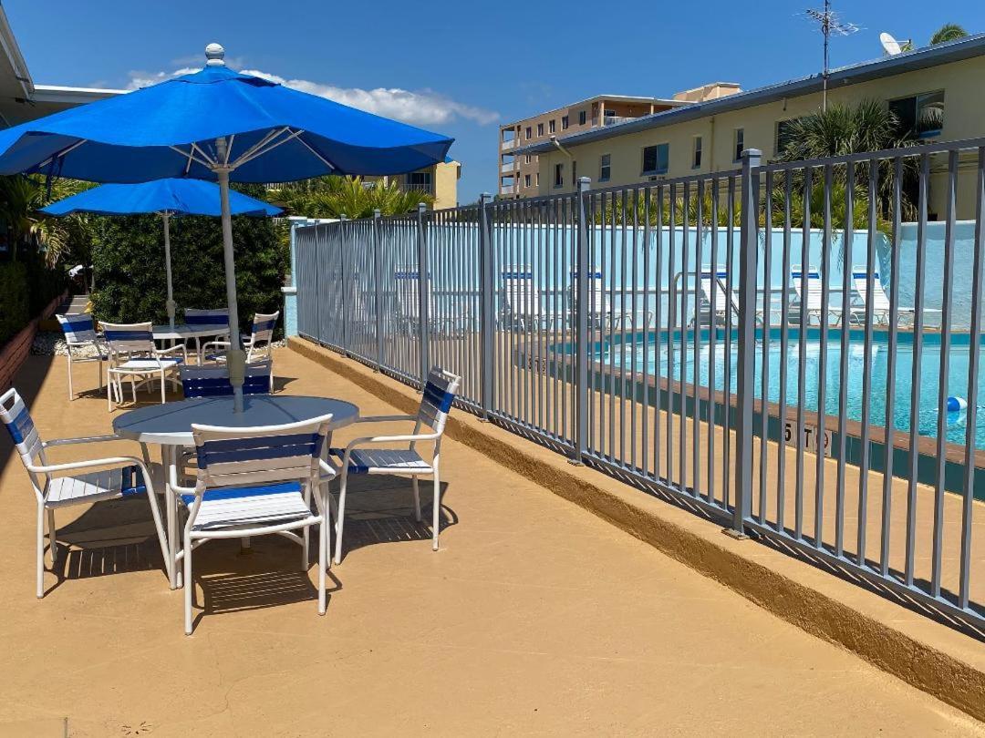 סיינט פיט ביץ' Beachside Resort Motel מראה חיצוני תמונה