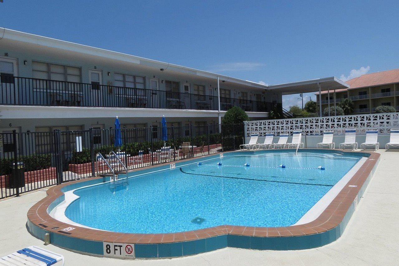 סיינט פיט ביץ' Beachside Resort Motel מראה חיצוני תמונה