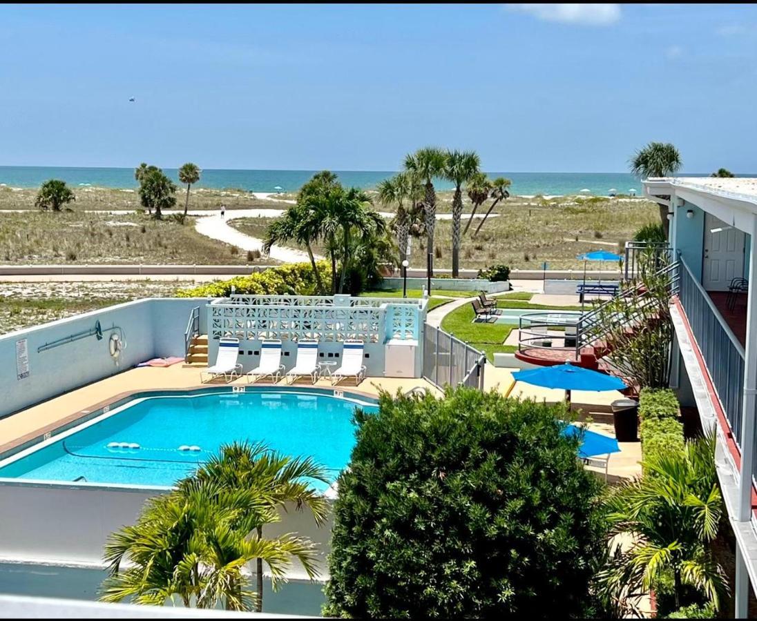 סיינט פיט ביץ' Beachside Resort Motel מראה חיצוני תמונה