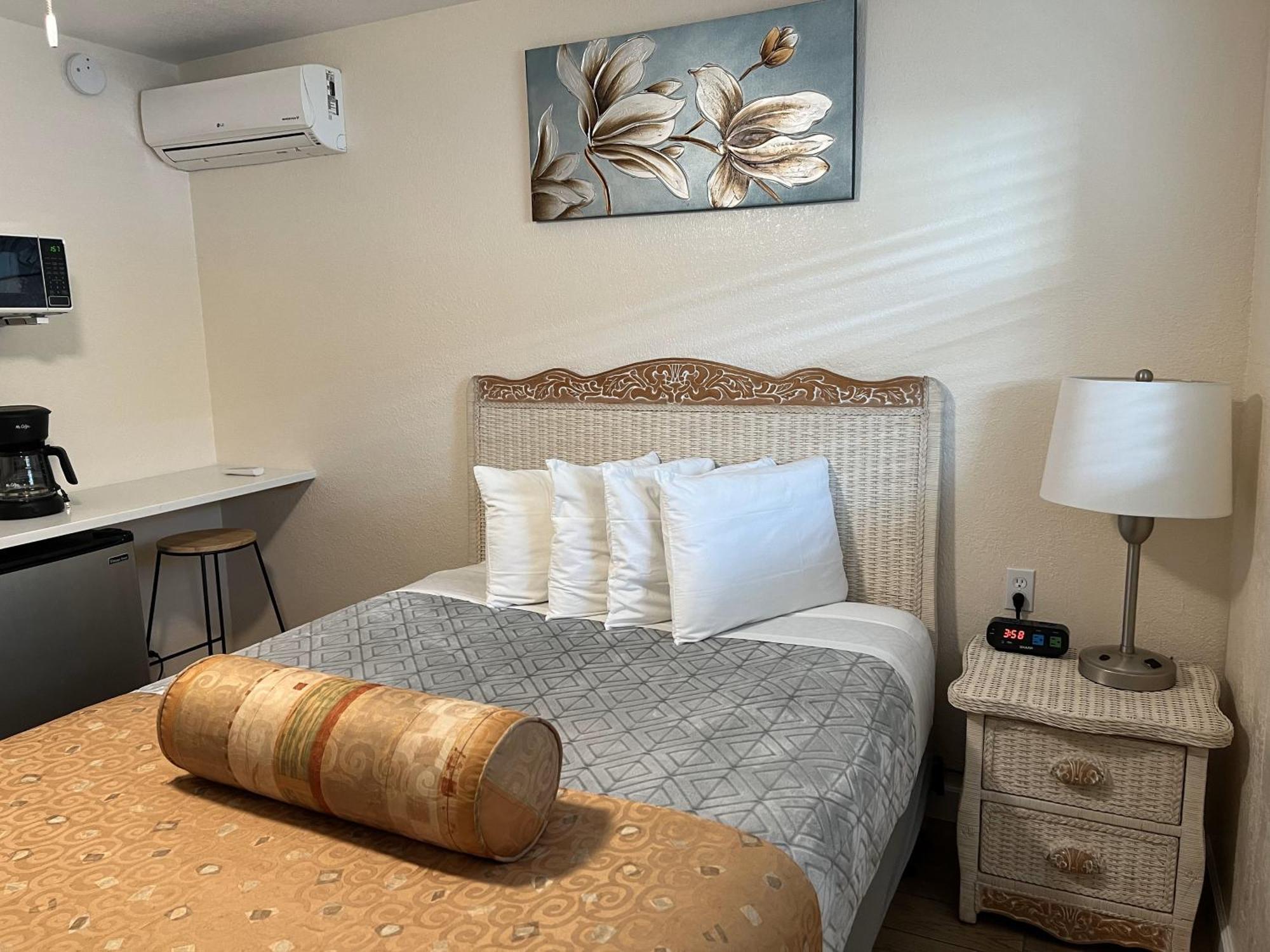 סיינט פיט ביץ' Beachside Resort Motel מראה חיצוני תמונה